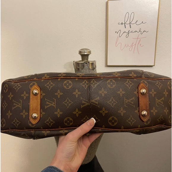 Louis Vuitton Monogram Galleria Pm - Picture 11 of 16